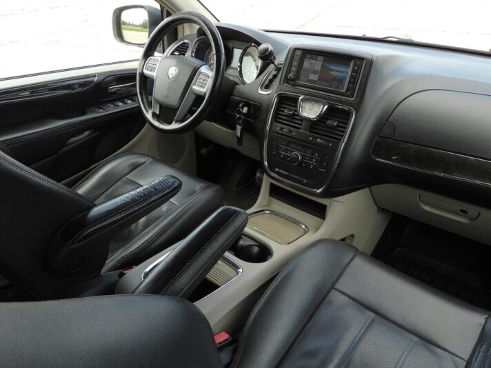 LANCIA VOYAGER