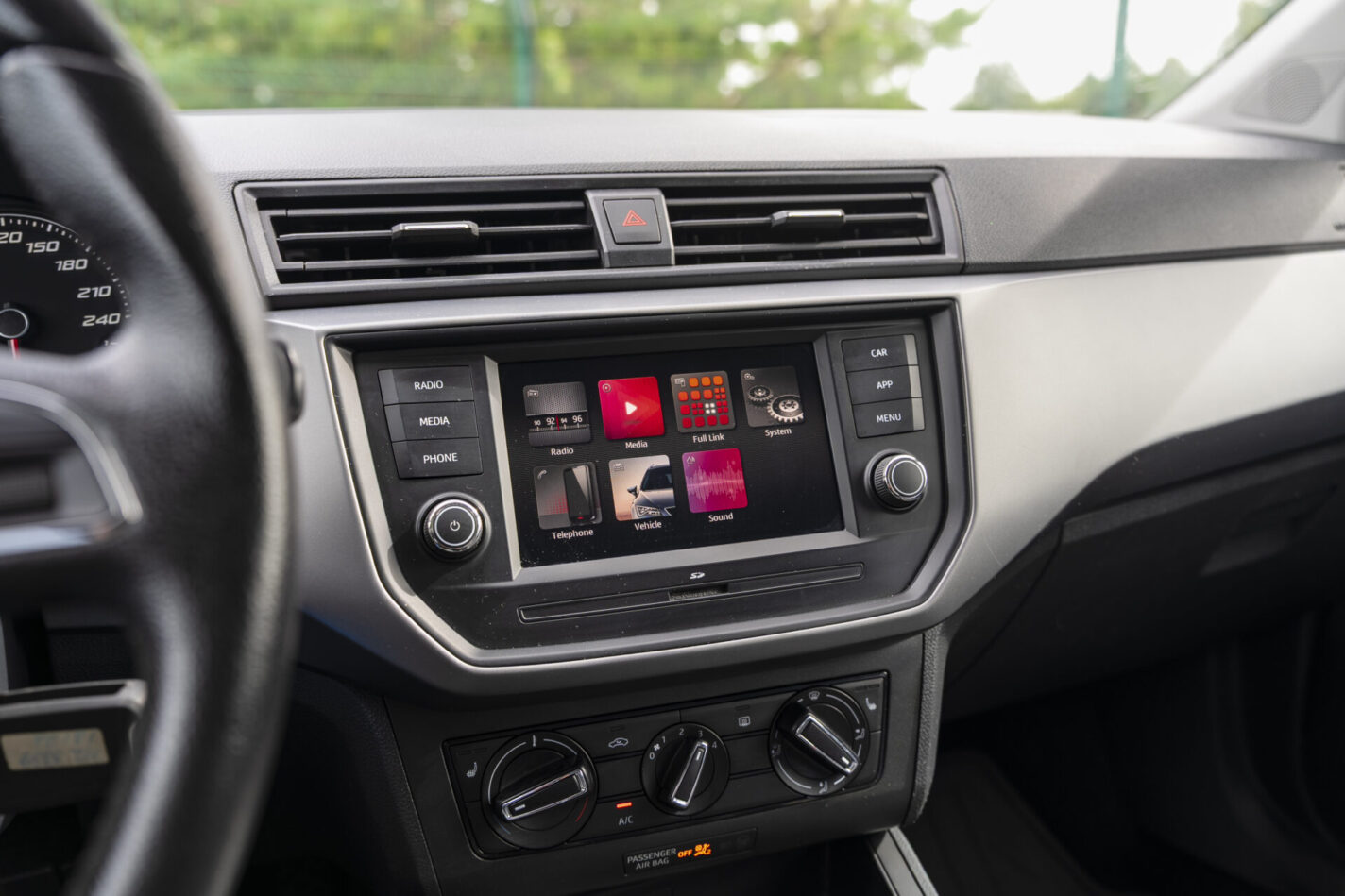 SEAT IBIZA