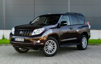 TOYOTA LAND CRUISER