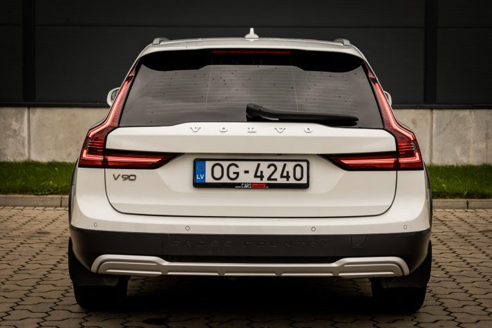 VOLVO V90 CROSS COUNTRY