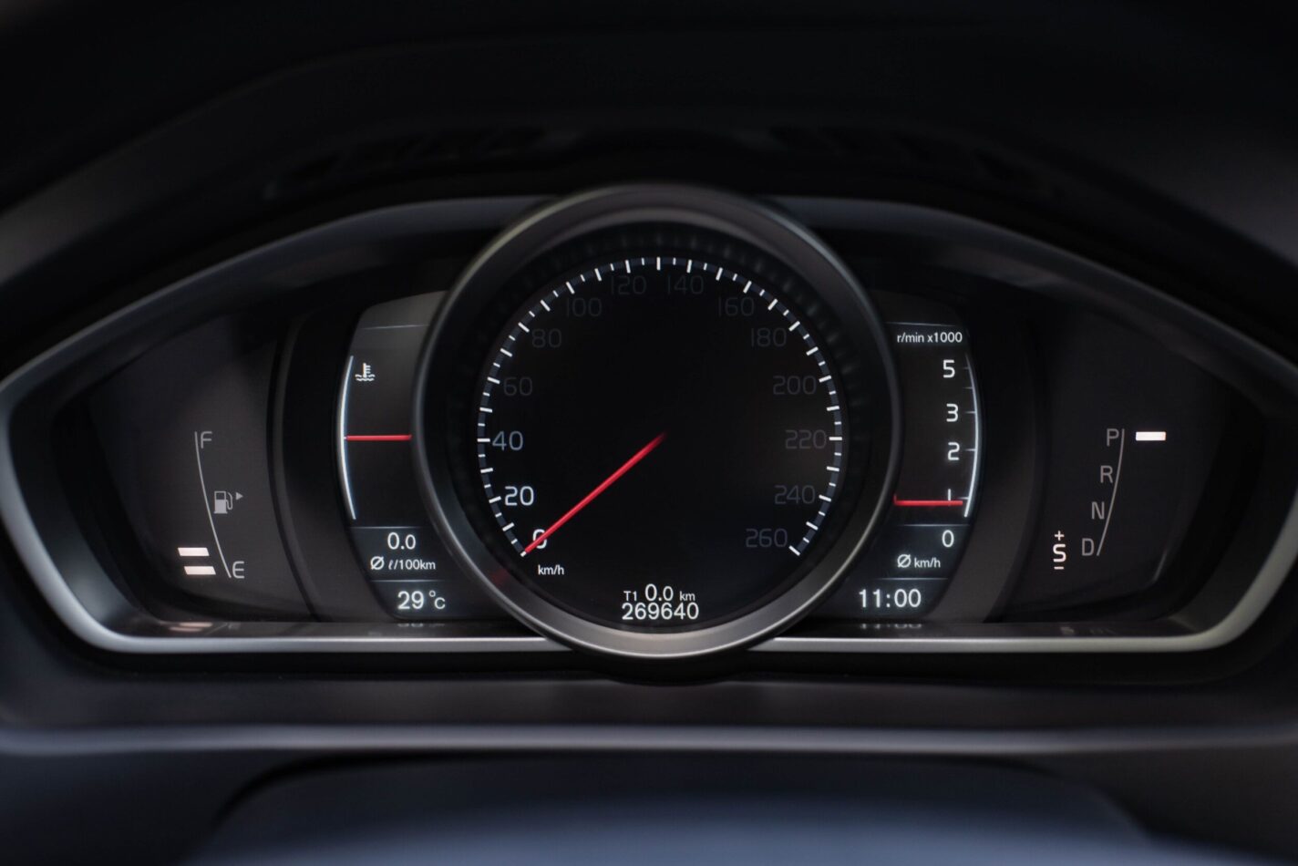 VOLVO V40