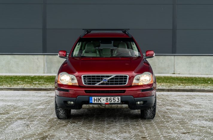 VOLVO XC90