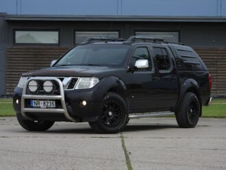 NISSAN NAVARA