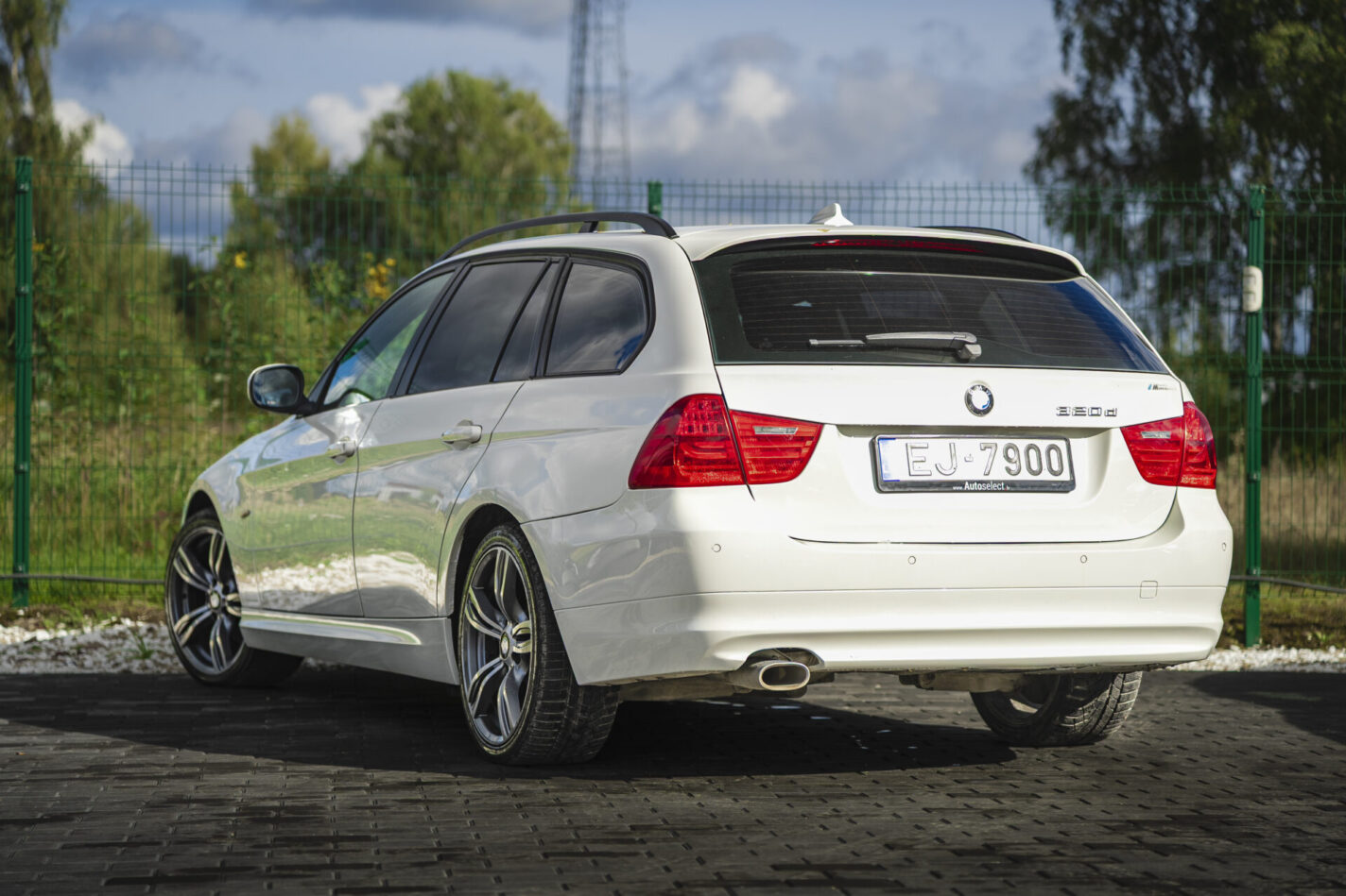 BMW 320