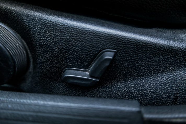 MERCEDES BENZ C320
