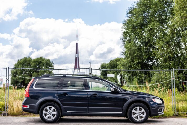 VOLVO XC70