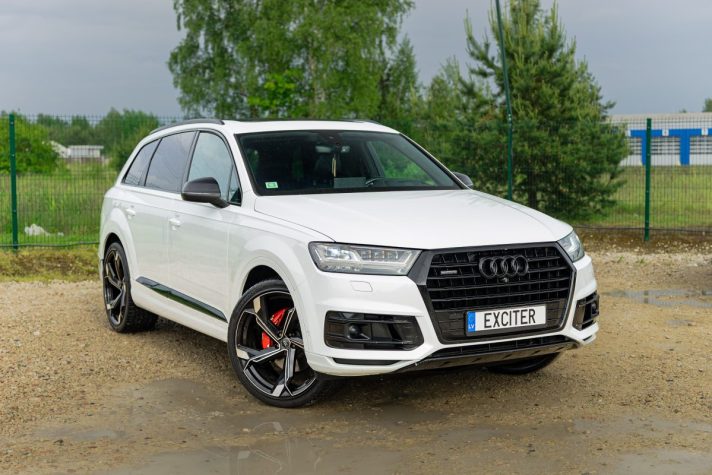 AUDI Q7 S-LINE
