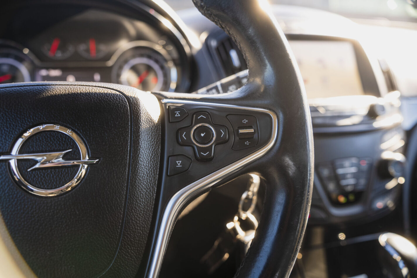 OPEL INSIGNIA SPORTS TOURER SW 4x4