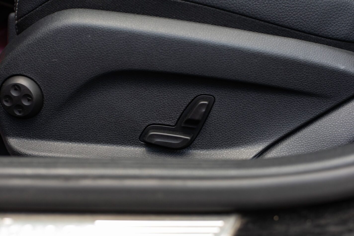 MERCEDES BENZ C200D