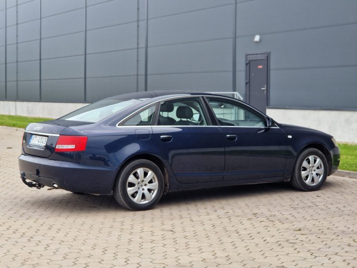 Audi A-6,Sedans 2.L D