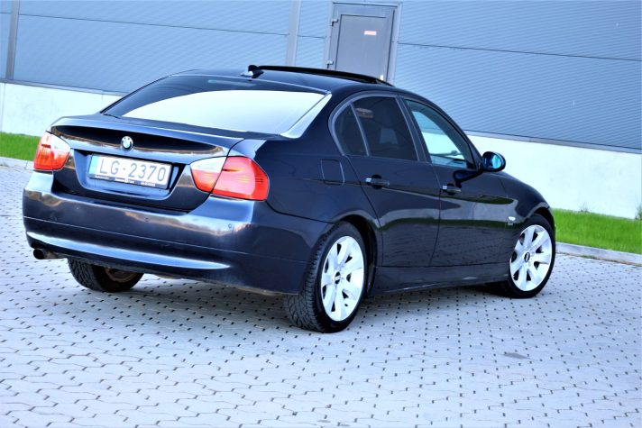 BMW 320 120KW. AUTOMĀTS