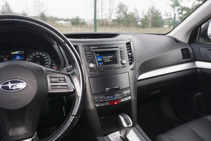 SUBARU LEGACY