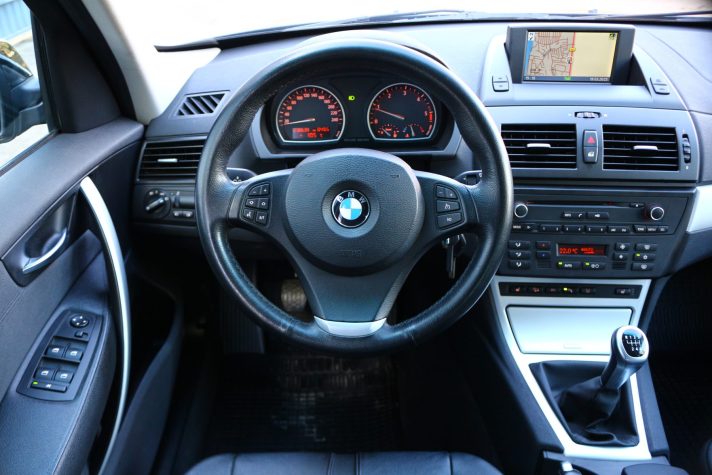 BMW X-3 2.0 13KW MEH.