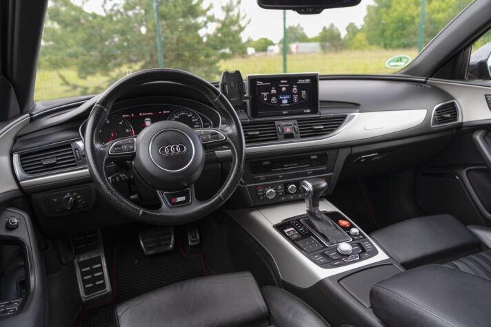 AUDI A6 LIMOUSINE QUATTRO
