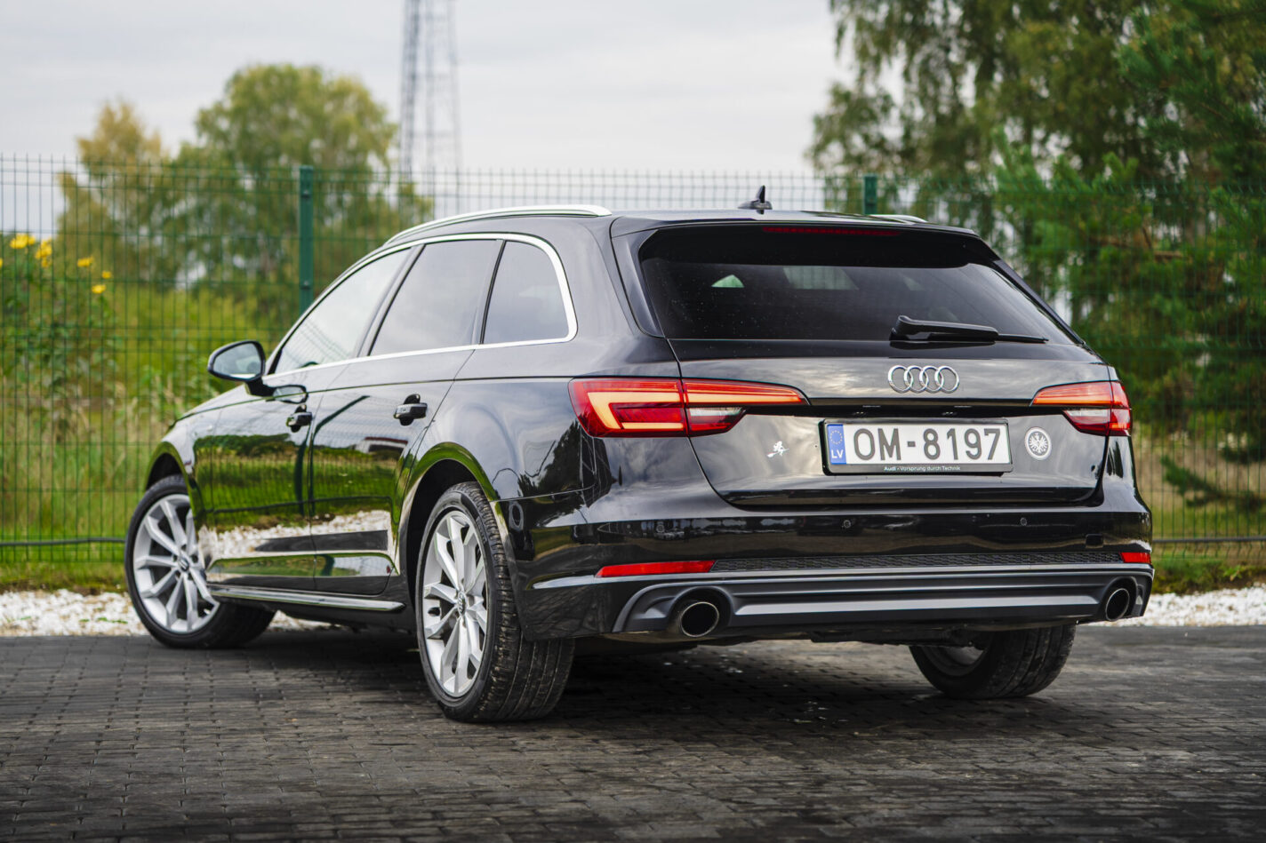 AUDI A4 S-LINE AVANT