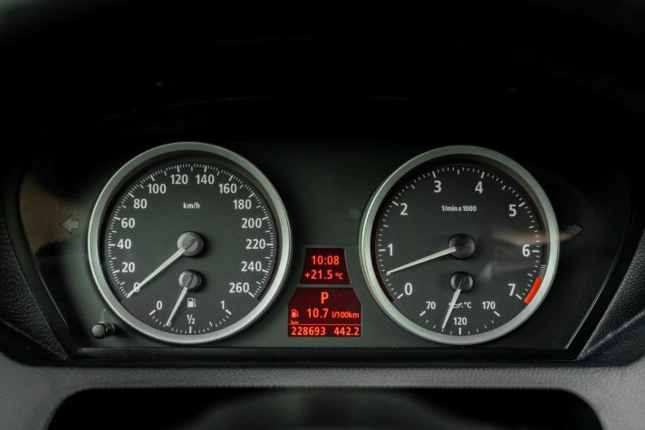 BMW 650