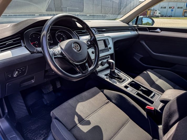 VW PASSAT