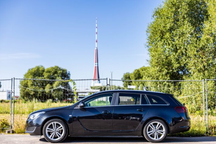 OPEL INSIGNIA SPORTS TOURER SW