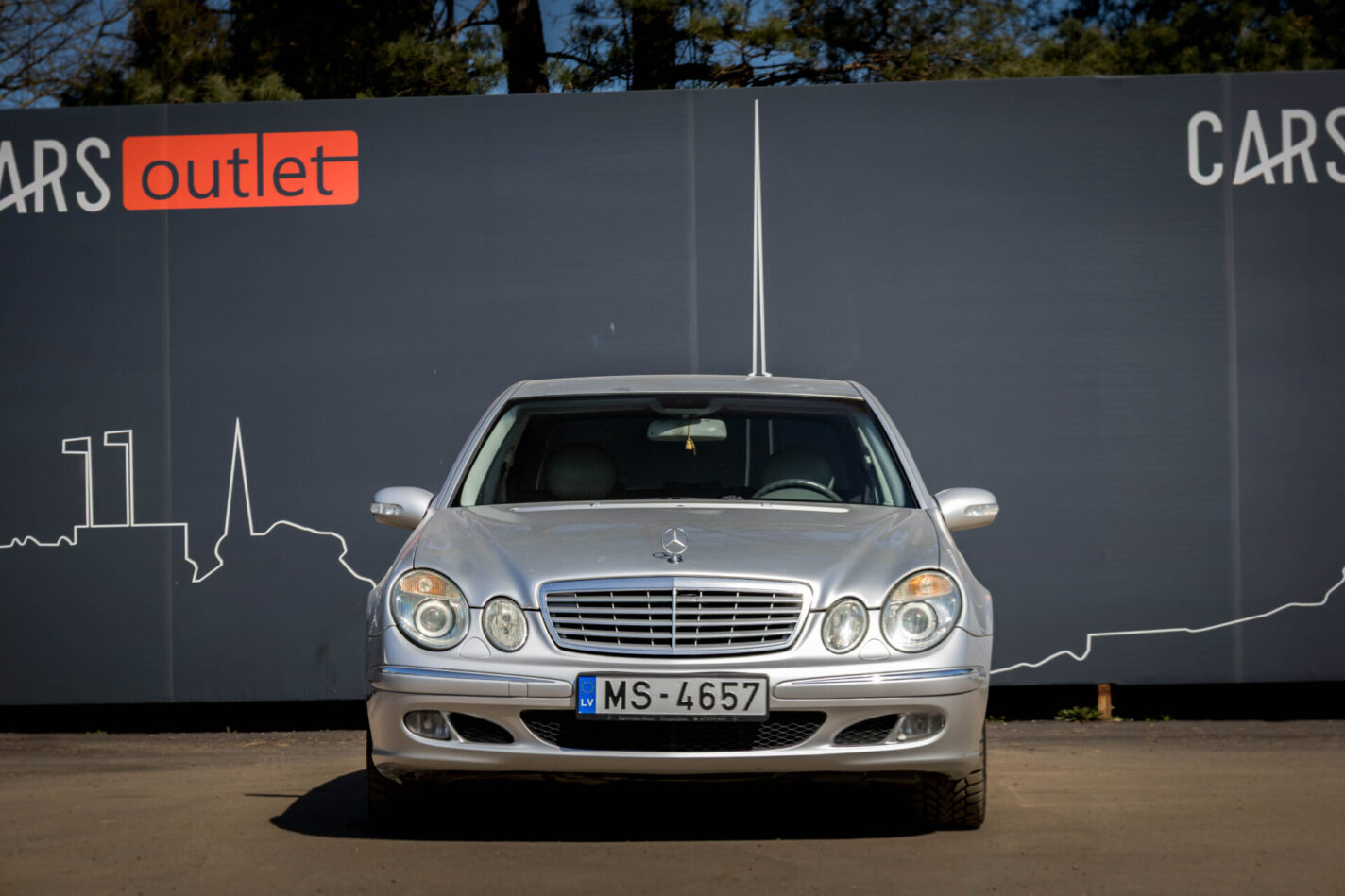 MERCEDES BENZ E270