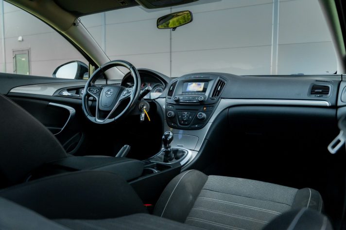 OPEL INSIGNIA SPORTS TOURER