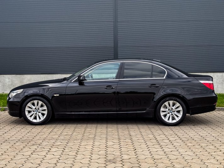 BMW 525