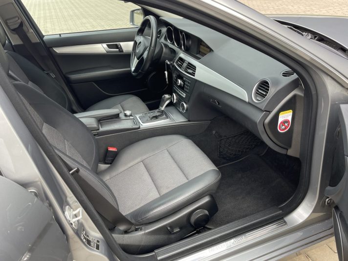 Mercedes Bens c220 Dizelis 125 kw