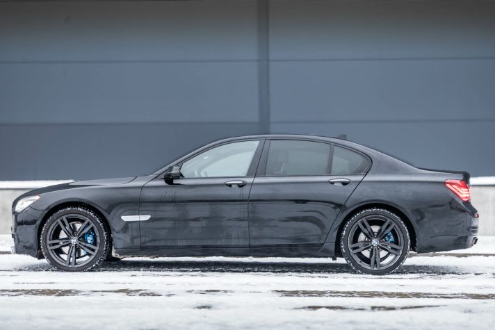 BMW 740