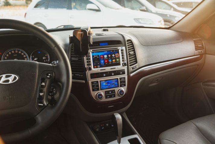 HYUNDAI SANTA-FE