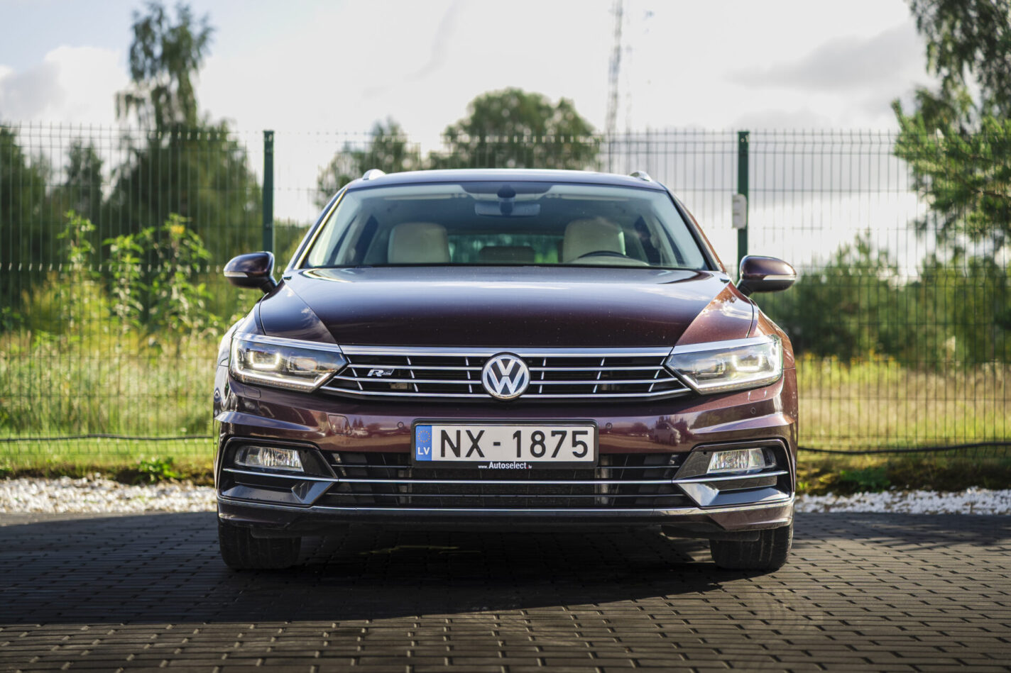 VW PASSAT R-LINE