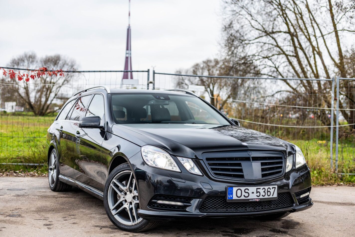MERCEDES BENZ E350