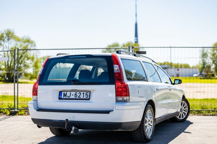 VOLVO V70