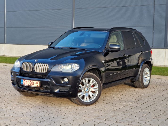 BMW X5 M-pack 2010 G. Melna krāsa 210 Kw