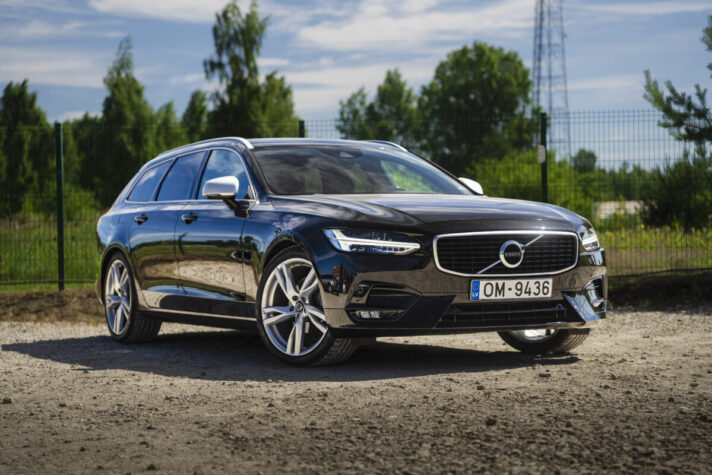 VOLVO V90 R-DESIGN