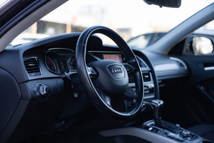 AUDI A4 AVANT