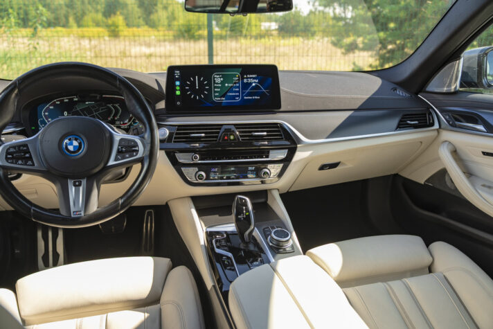 BMW 530E M-PACK