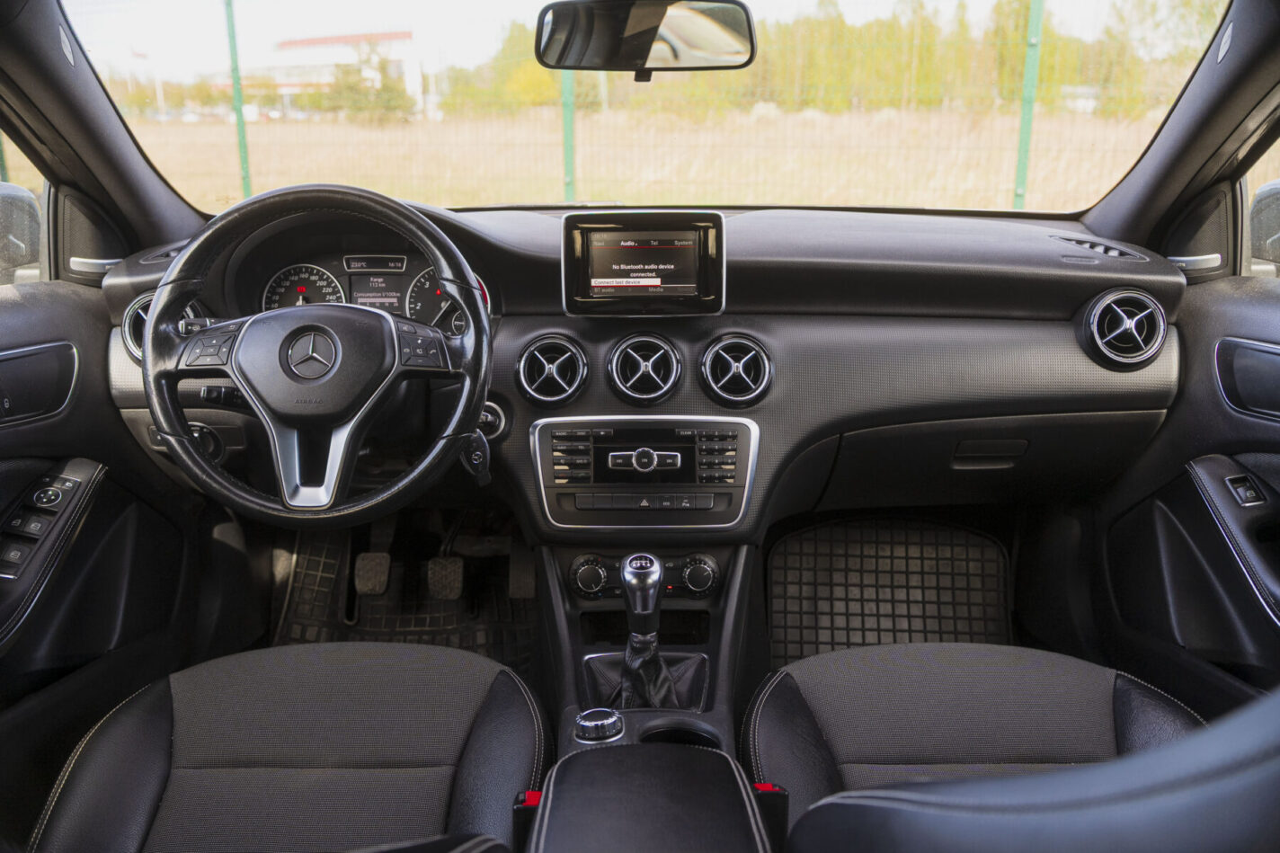 MERCEDES BENZ A180