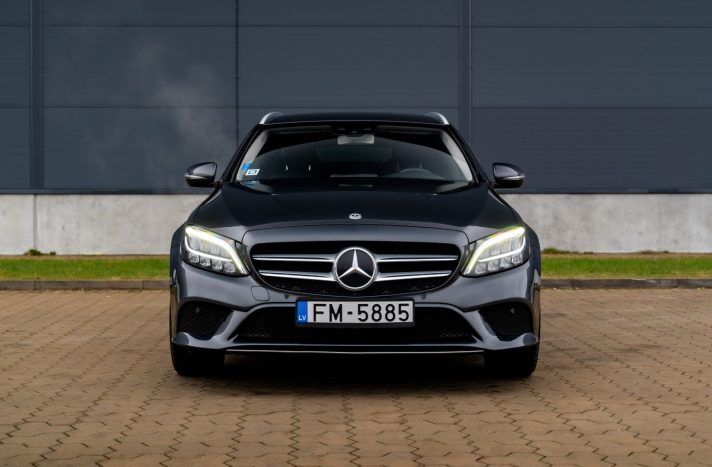 MERCEDES BENZ C200D