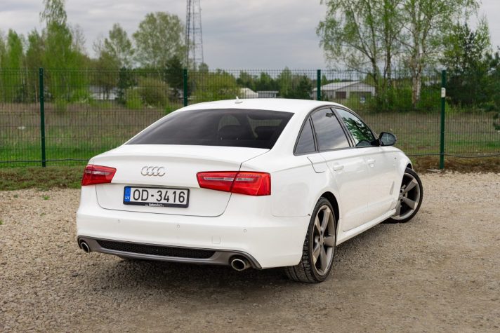AUDI A6 S-LINE QUATTRO