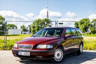 VOLVO V70