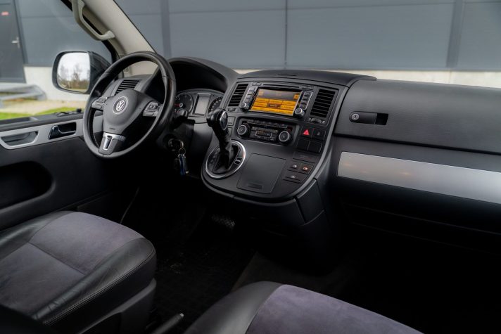 VW MULTIVAN