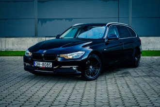 BMW 320
