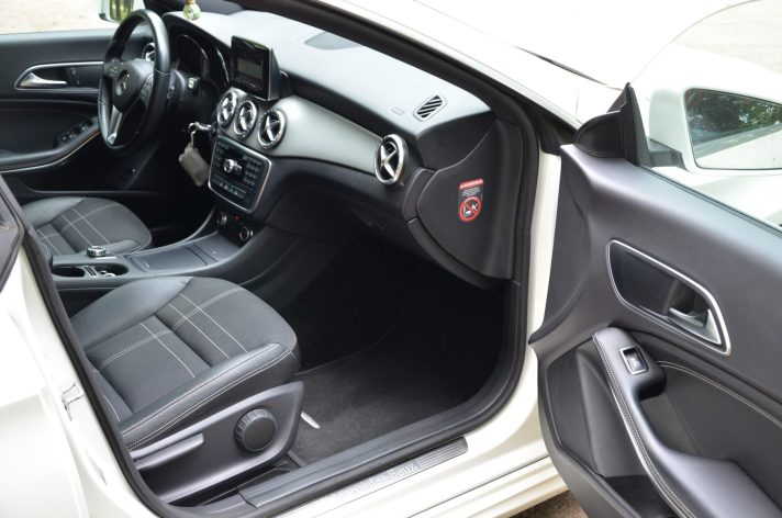 Mercedes-Benz Cla220 Sedans 2.2Cdi (125kw- 170z/s) Dīzelis ar automatisko ātrumkārbu.