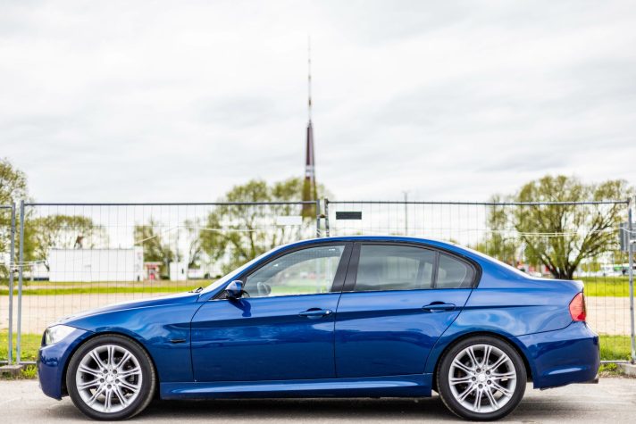 BMW 325