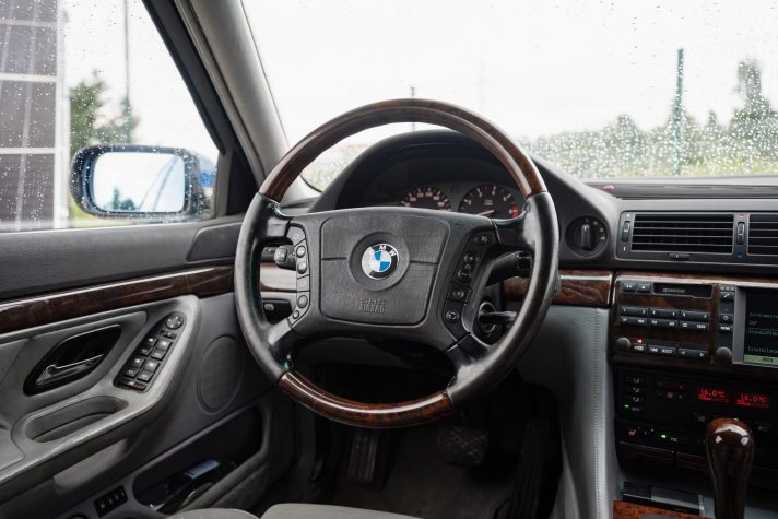 BMW 740I INDIVIDUAL