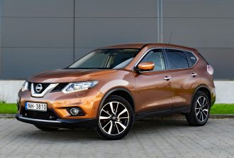 NISSAN X TRAIL