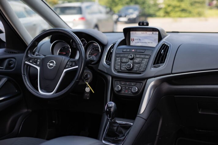 OPEL ZAFIRA TOURER
