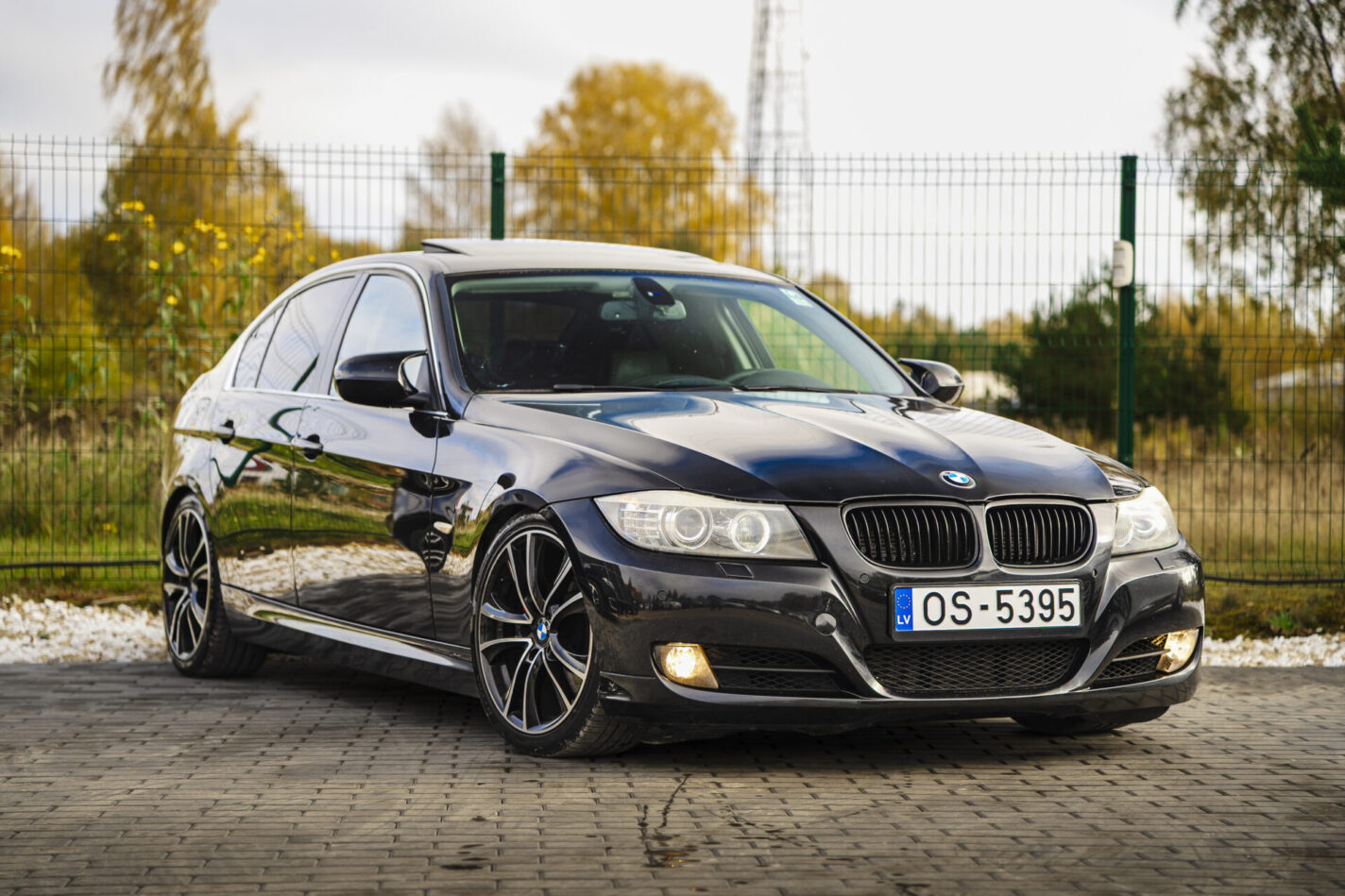 BMW 330