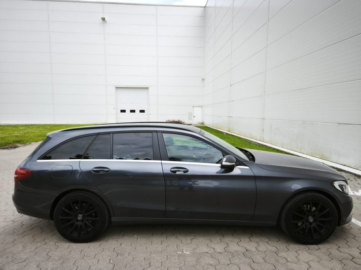 Mercedes-Benz C220 125kwt 7G-Tronic