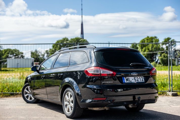 FORD MONDEO