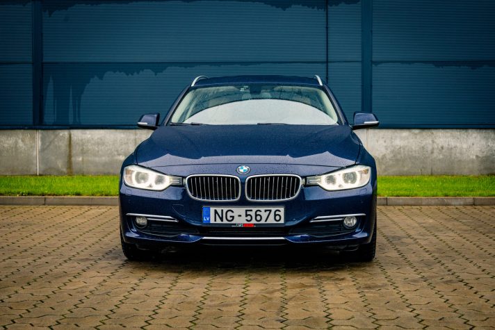 BMW 320